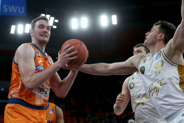 对多项赛事 对多项赛事