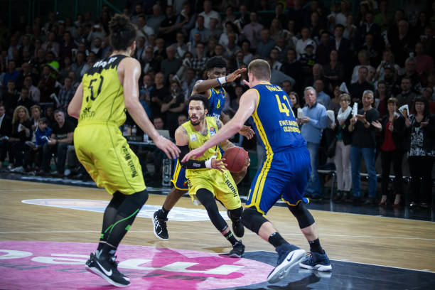 他容易因裁 他容易因裁