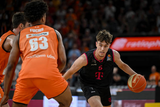 进行对比 进行对比