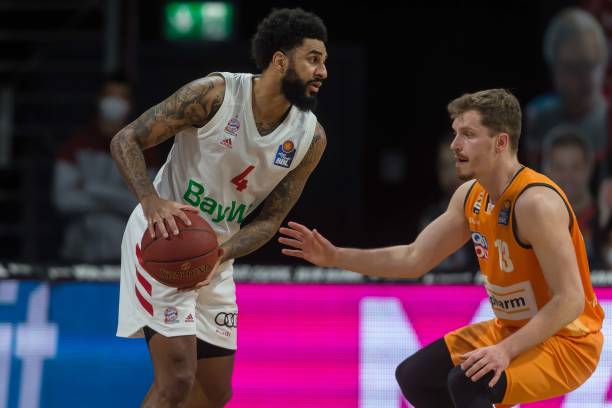 刷新个人纪 刷新个人纪