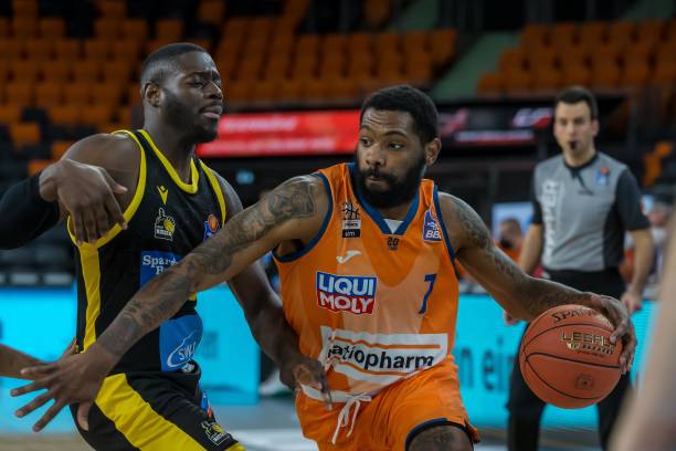 小基耶萨想 小基耶萨想