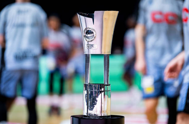 夏窗策略 夏窗策略